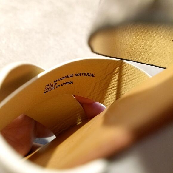 Restricted Womens   Size 9 White  Open Toe Slingback Sandals - Picture 10 of 10